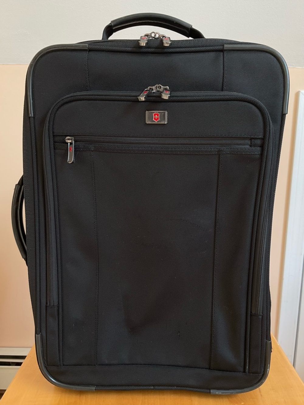 Victorinox Mobilizer NXT 5.0 Ultra Light 21” Carry-On Rollaboard